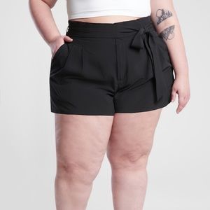 Athleta NWT Women's Skyline Short II Plus Size 24 Black Stretch 4” Inseam
